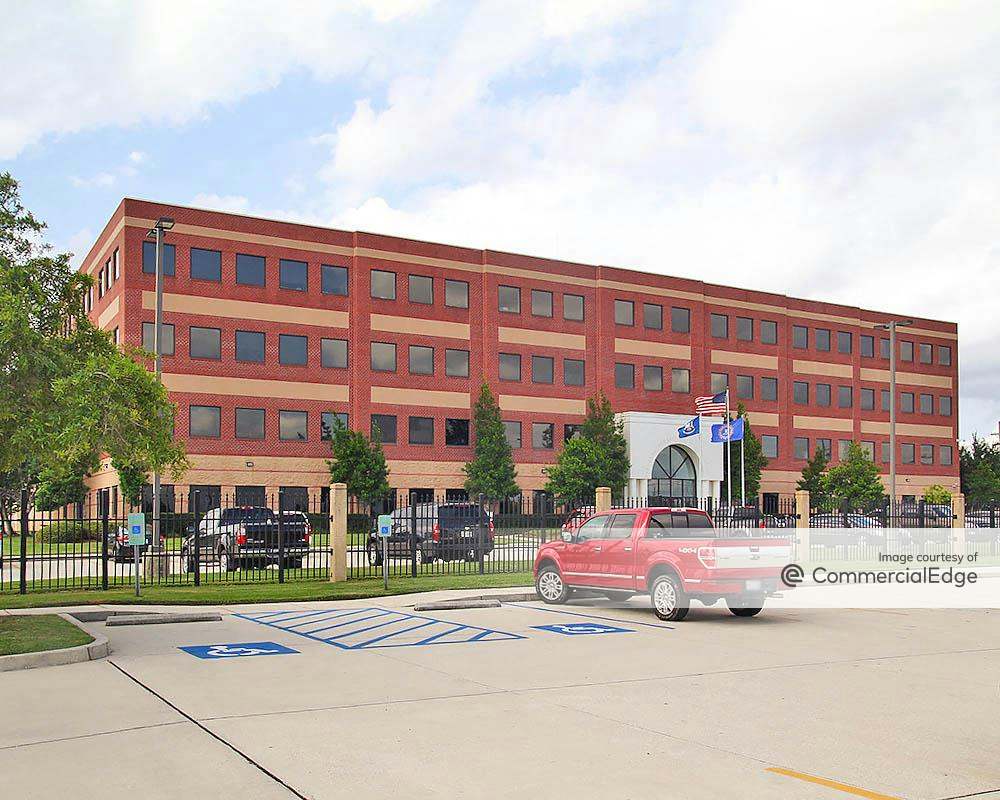 2901 Leon C. Simon Blvd, New Orleans, LA Office Space